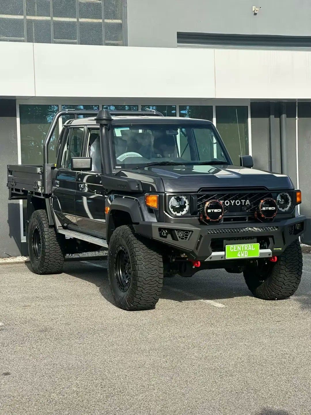 Accessories and touring fit-out on a 4WD